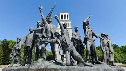 «Какое право имеют?» — Белорусским дипломатам запретили посетить Бухенвальд и Миттельбау-Дора