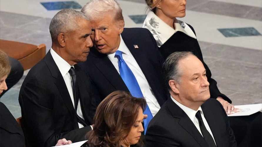 Трамп собрался на третий срок? Американские демократы пригрозили ему Обамой