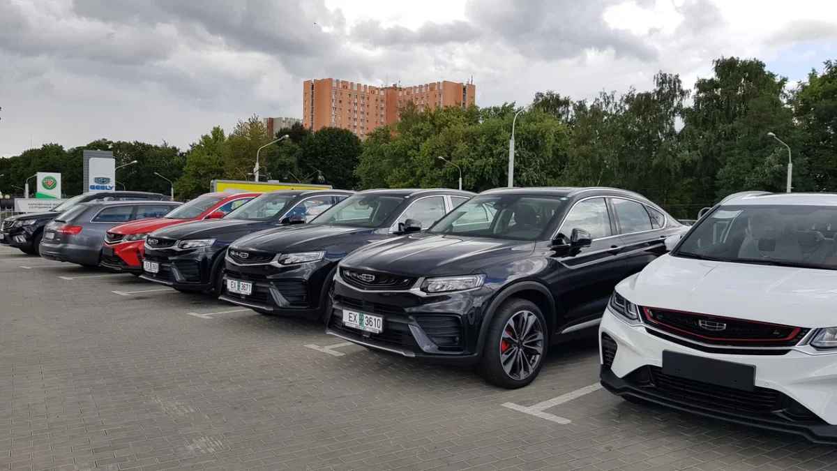 Geely обрушила цены на автомобили до смешных $6700. А что в Беларуси?