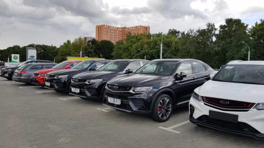 Geely обрушила цены на автомобили до смешных $6700. А что в Беларуси?