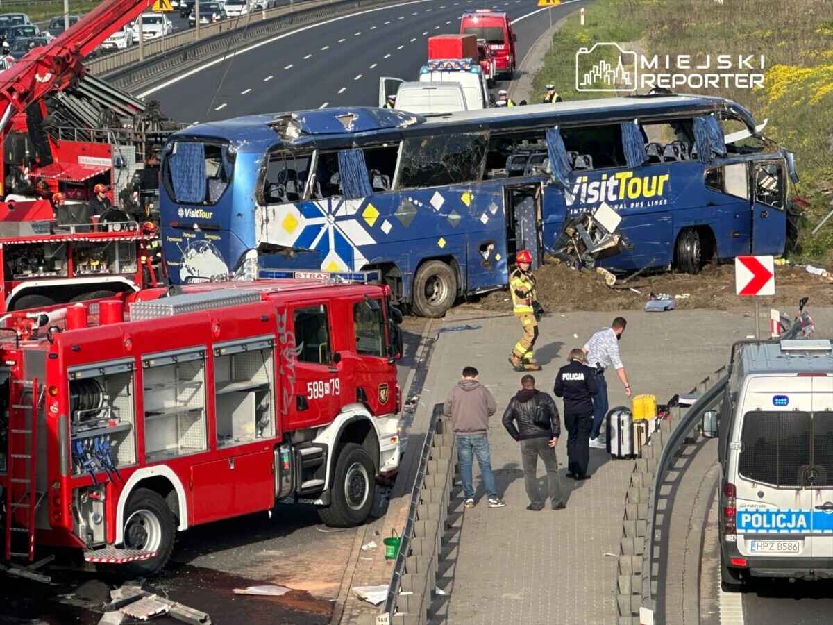 Автобус с белорусами перевернулся под Варшавой