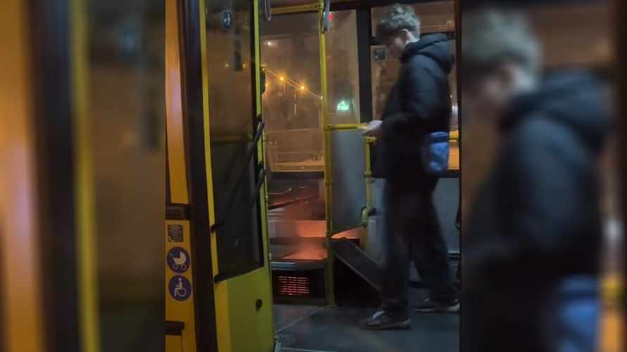 В Минске второй раз за месяц во время рейса загорелся автобус