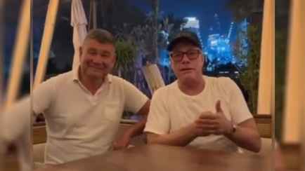 Жан-Клод Ван Дамм послал Путину «огромный поцелуй» и пообещал приехать в Россию