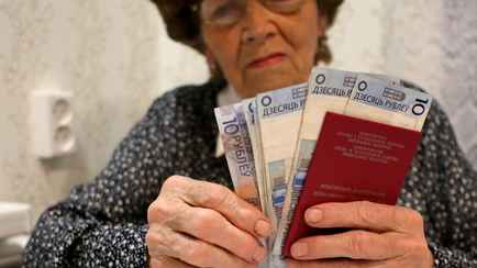 Приостановят выплаты пенсий и пособий с июля? В Гродненском облисполкоме рассказали, кого это коснется