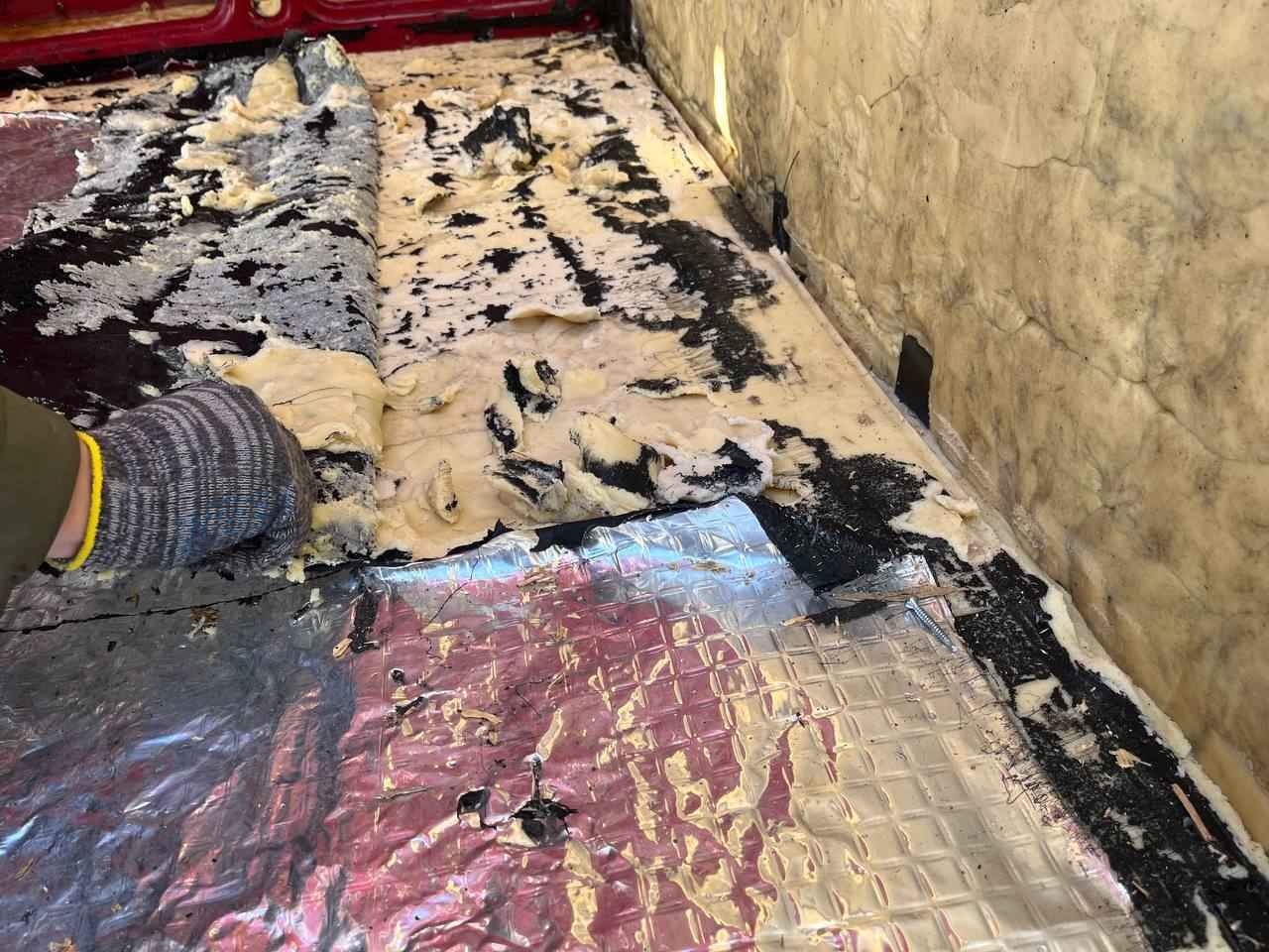 Таможня Беларуси объявила об обнаружении полтонны взрывчатки в машине из Польши