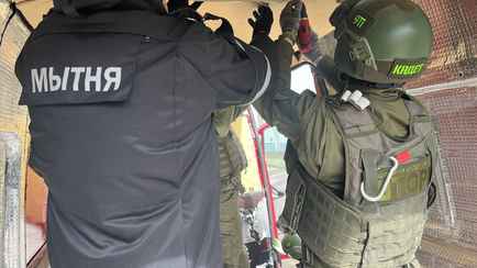 Таможня Беларуси объявила об обнаружении полтонны взрывчатки в машине из Польши