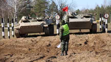 С артиллерией, добровольцами и запасниками. Под Гродно объявили командно-штабные учения