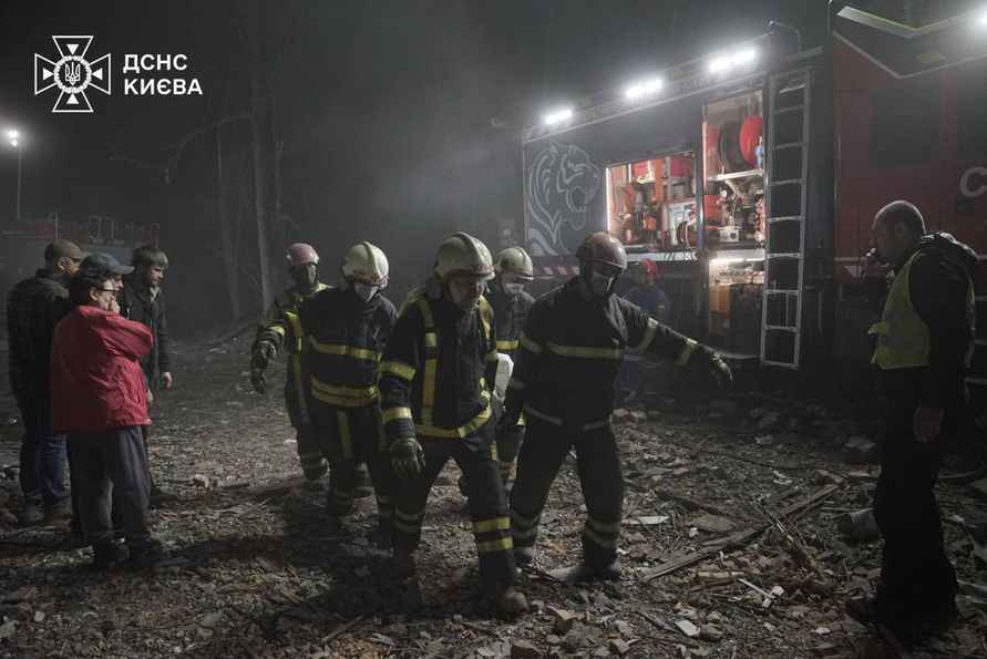 Киев подвергся массированной ракетной атаке - 10 погибших