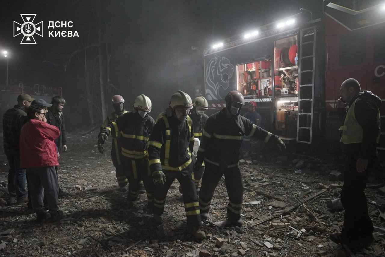 Киев подвергся массированной ракетной атаке - 10 погибших