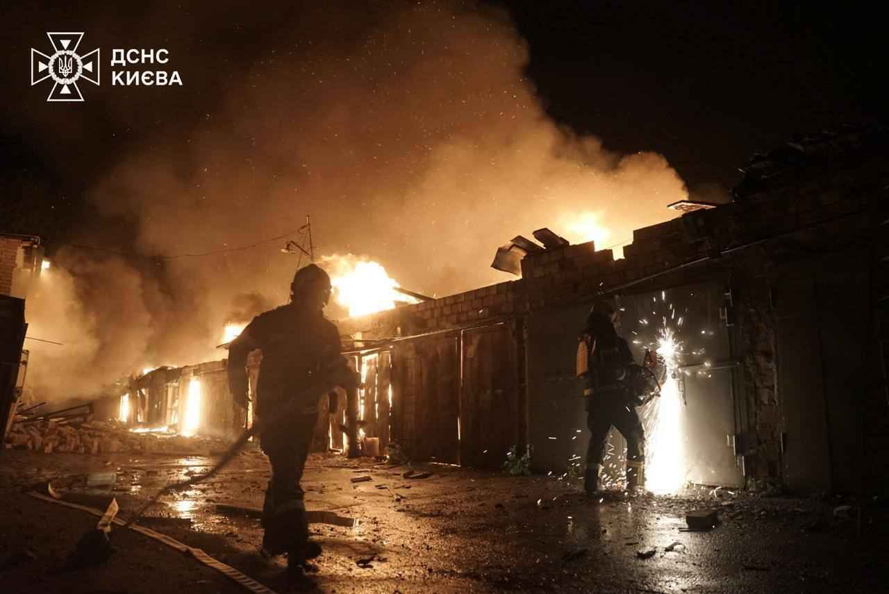 Киев подвергся массированной ракетной атаке - 10 погибших