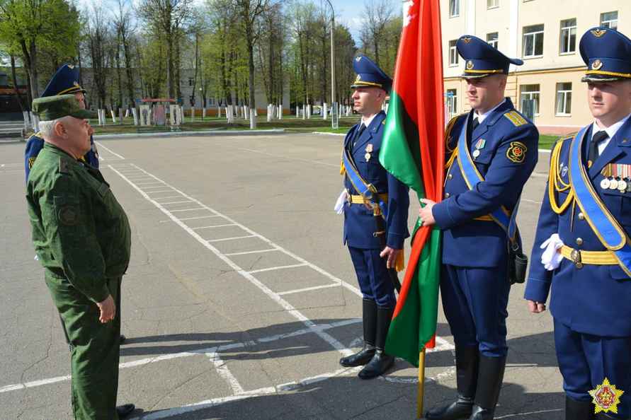 В Беларусь прилетели солдаты Народно-освободительной армии Китая