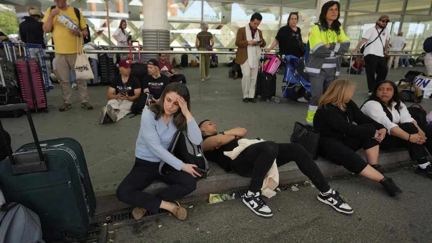 В Португалии полностью восстановили электроснабжение, в Испании — «почти». Что это было?