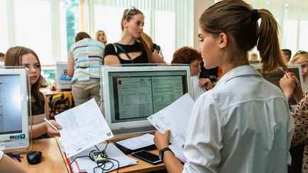 Минобразования сместило сроки поступления в ссузы Беларуси. Когда нести документы?