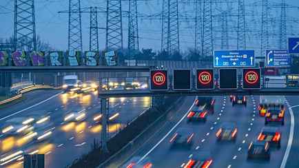 В Германии из-за России предложили ограничить скорость на автобанах