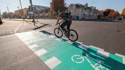 Что с законопроектом, который заставит велосипедистов спешиваться на переходах? МВД Беларуси раскрыло подробности