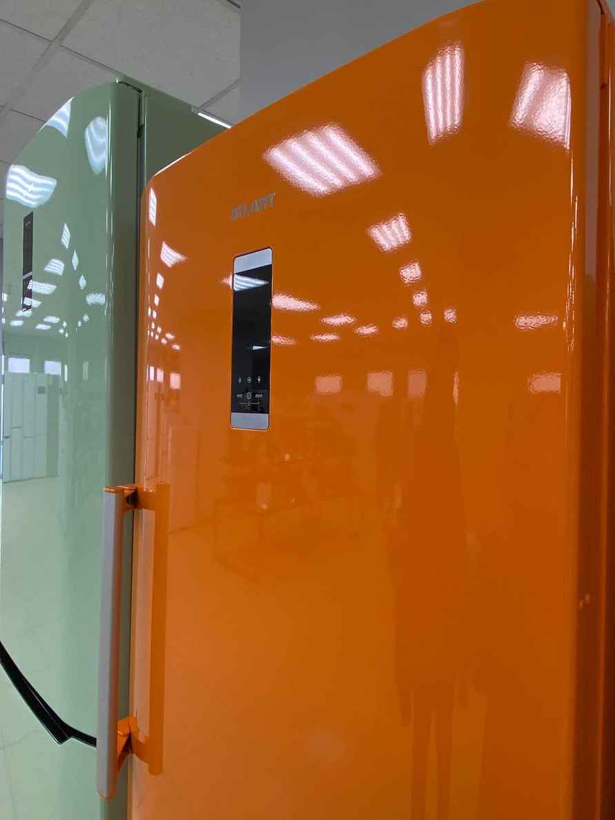 На АТЛАНТе объяснили, почему цветные холодильники дороже обычных. Как купить нежную фисташку или сочный апельсин дешевле?