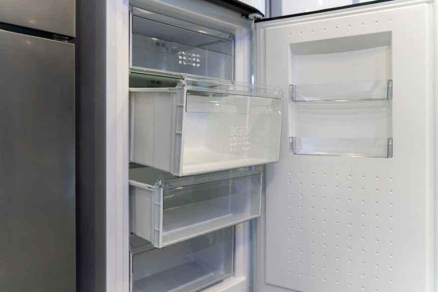 Современные холодильники созданы по типу конструкторов. Фото Telegraf.news/Алексей Смоленский