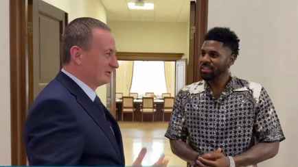 Турчин пообещал помочь Делуро купить дом под Минском