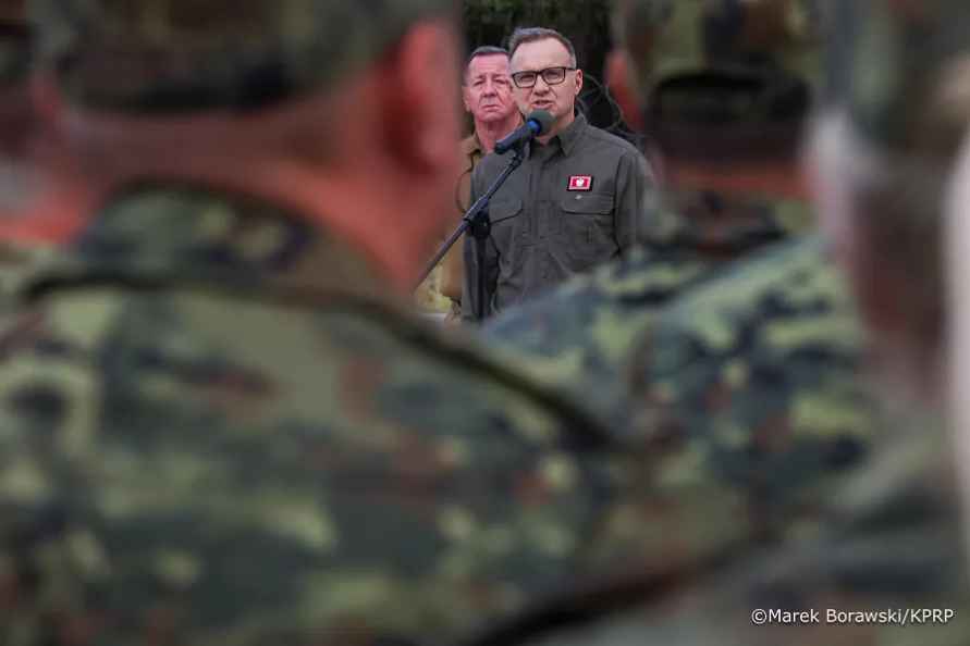 Президент Польши приехал на границу с Беларусью и извинился перед пограничниками. За что?