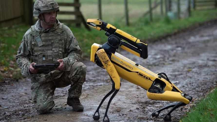 Пентагон объявил о 800-миллионых контрактах с разработчиками искусственного интеллекта