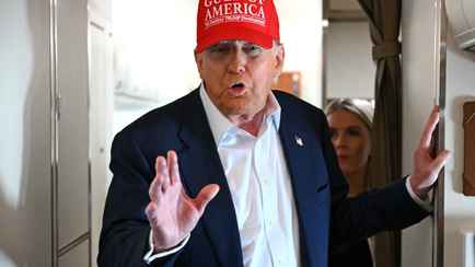 «Подбрасывает кучу чуши» — Трамп пообещал Путину «небольшой сюрприз»