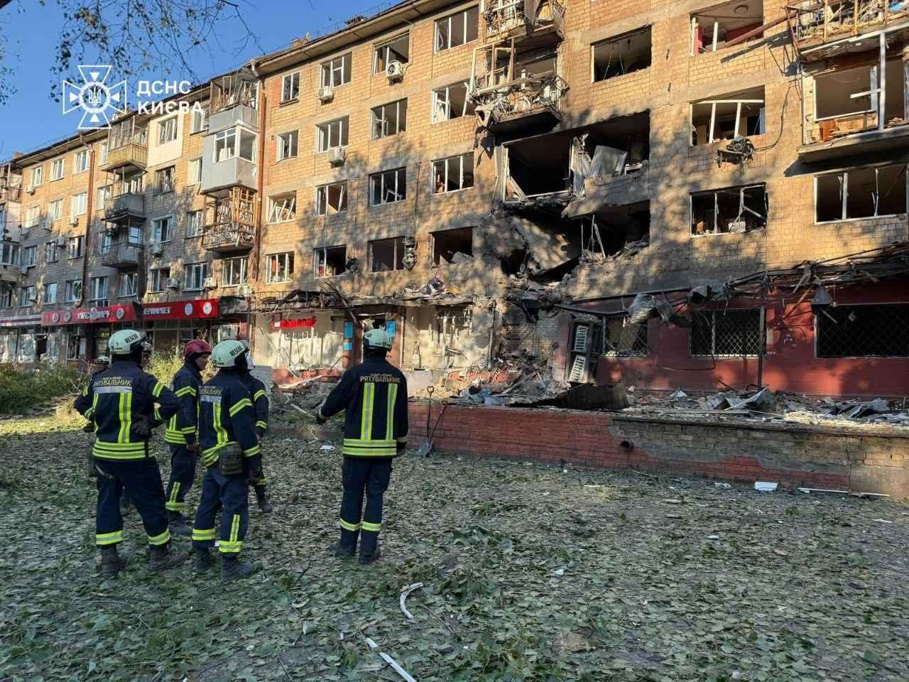 Под Москвой раздалось 4 взрыва. В Киеве тоже разрушения. Что атаковали беспилотники?