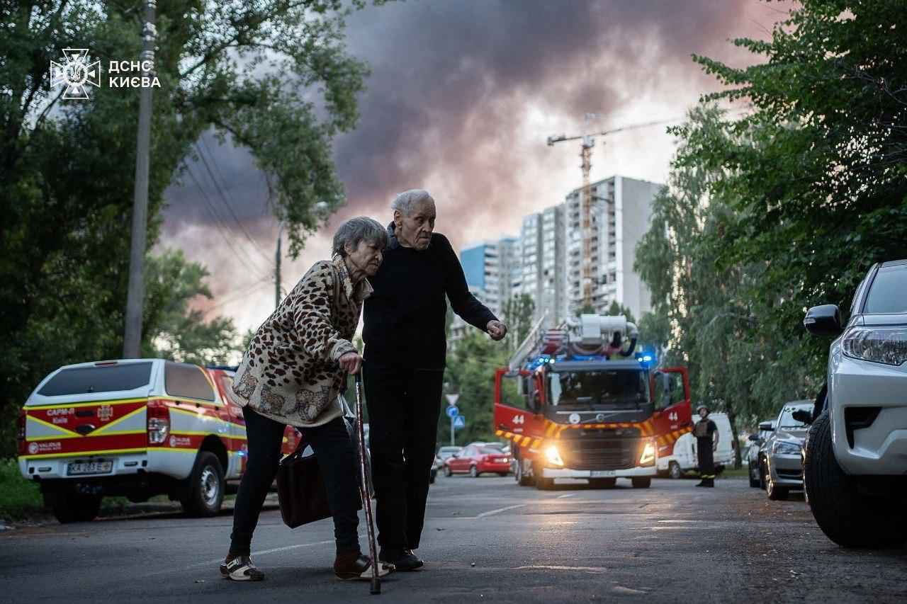 Под Москвой раздалось 4 взрыва. В Киеве тоже разрушения. Что атаковали беспилотники?