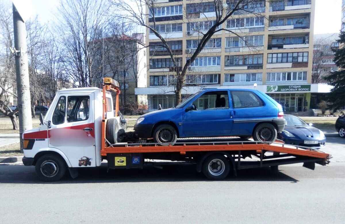 "Призываем вспомнить" - Сотни жителей Минска предупредили о принудительной утилизации их авто