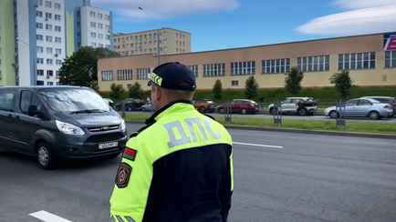 Кому до 210 рублей штрафа? ГАИ попросила белорусов помнить о законах физики