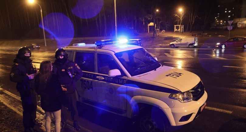 «Громкая музыка ночью» — В милиции попросили белорусов писать в их чат-бот в таких случаях