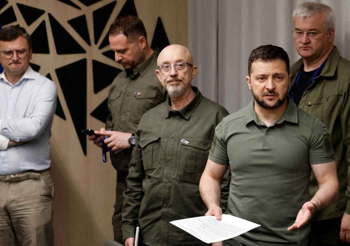 Зеленский разгромил антикоррупционные органы в Украине. Они были условием сближения с Западом