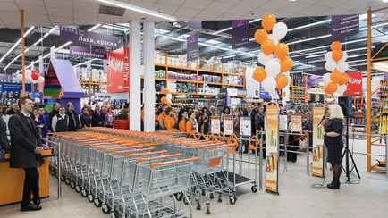 Персональные данные 109 000 клиентов белорусских строймагов MILE утекли к мошенникам. Что им нужно сделать?