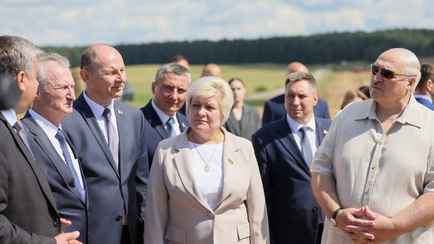 Лукашенко подписал указ о переводе глав районов директорами убыточных сельхозорганизаций. Как это будет работать?