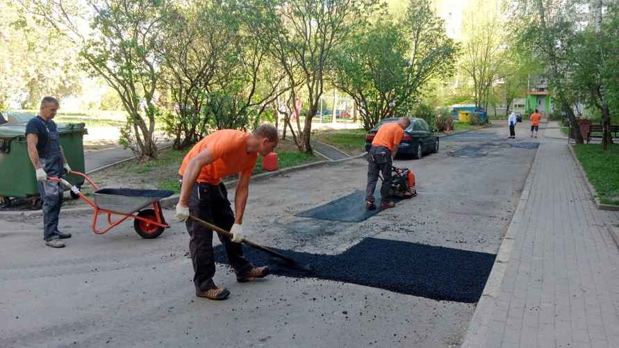 В ЖКХ отчитались о ремонте 0,36 км2 асфальта в дворах по всему Минску