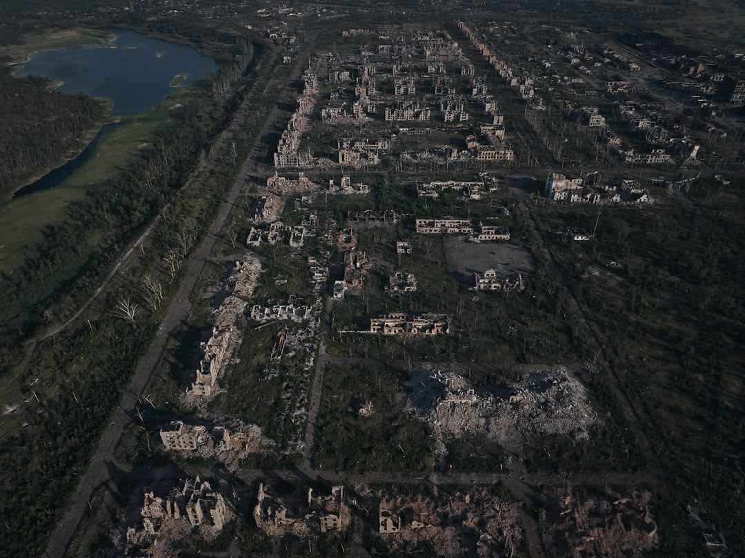 Россия объявила о взятии украинского Часового Яра. Вот как выглядит город после 1,5 лет боёв