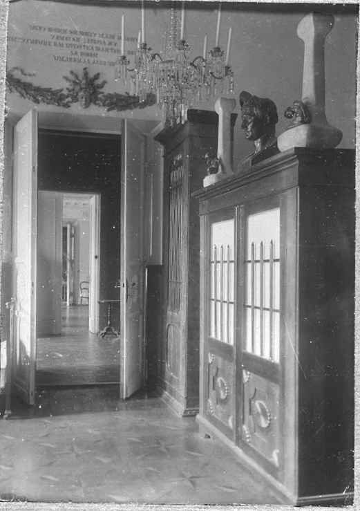 Хочется, чтобы мы жили не с нуля — Поговорили с владельцем усадьбы Горваттов о реставрации, сохраненных ценностях и Белой панне Наровли. Чем помочь?