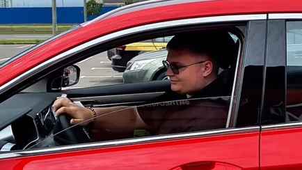 Студент в Гродно пошел в магазин за пельменями по 4,5 рубля, а получил новую машину за 63 000 рублей