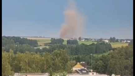 «Повезло, что без огня» — Появилось видео прорыва газопровода под Минском