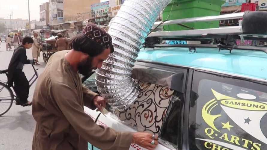 «Лучше штатного» — Таксисты из Афганистана удивили интернет самодельными кондиционерами
