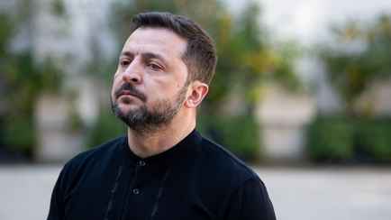 «Сдал назад» — Зеленский решил вернуть полномочия антикоррупционным НАБУ и САП после предупреждений ЕС