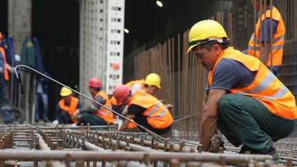 «Готовы к этому?» — Лукашенко назвал условие, при котором Беларусь откажется от трудовых мигрантов