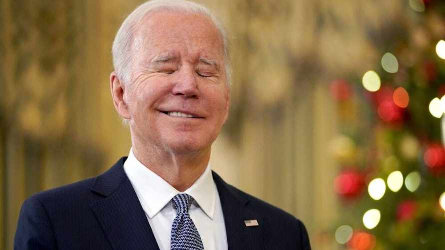 Байден продал свои мемуары за 10 млн долларов