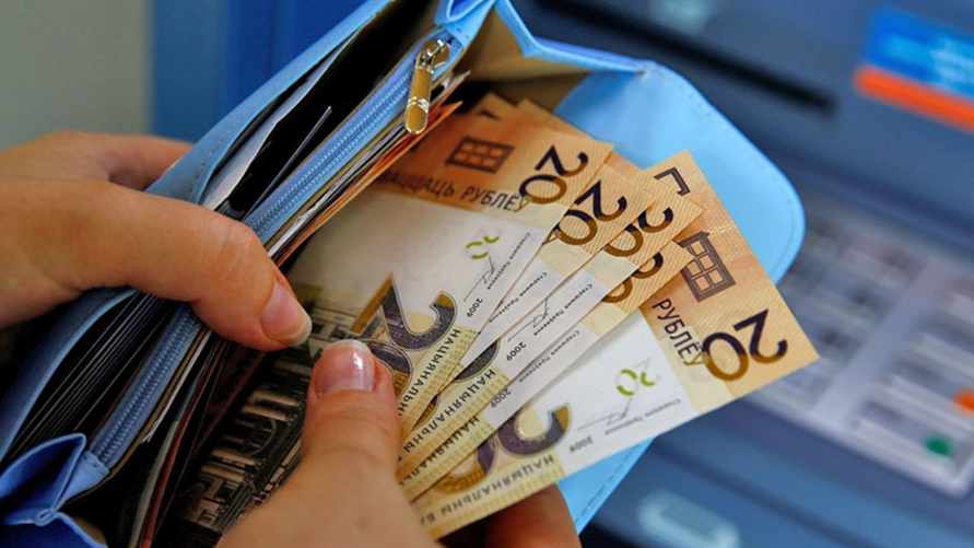 Минтруда Беларуси озвучило суммы повышенных пособий и пенсионных доплат с 1 августа