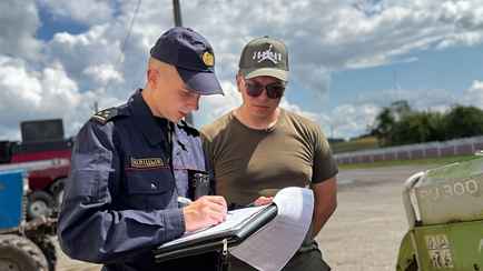 МВД создало мобильные группы для ночных рейдов в каждом районе Беларуси. Кому пообещали «принципиальную оценку»?