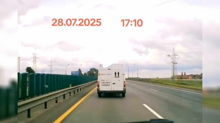 "Лишать прав пожизненно" - Белорусы предложили поменять ПДД из-за видео с "леворядником"