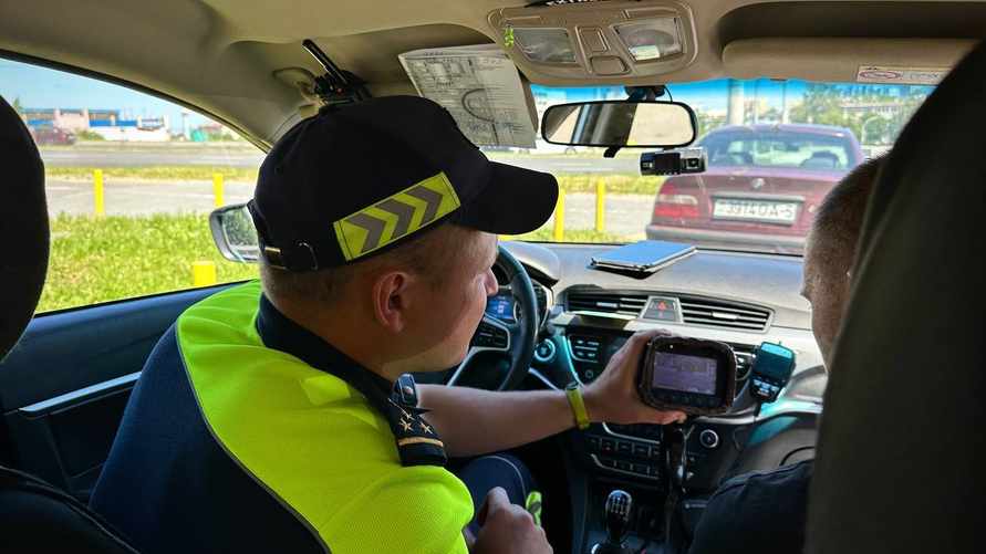 ГАИ объявила на дорогах Беларуси акцию «по формированию взаимовежливых отношений». Для кого?