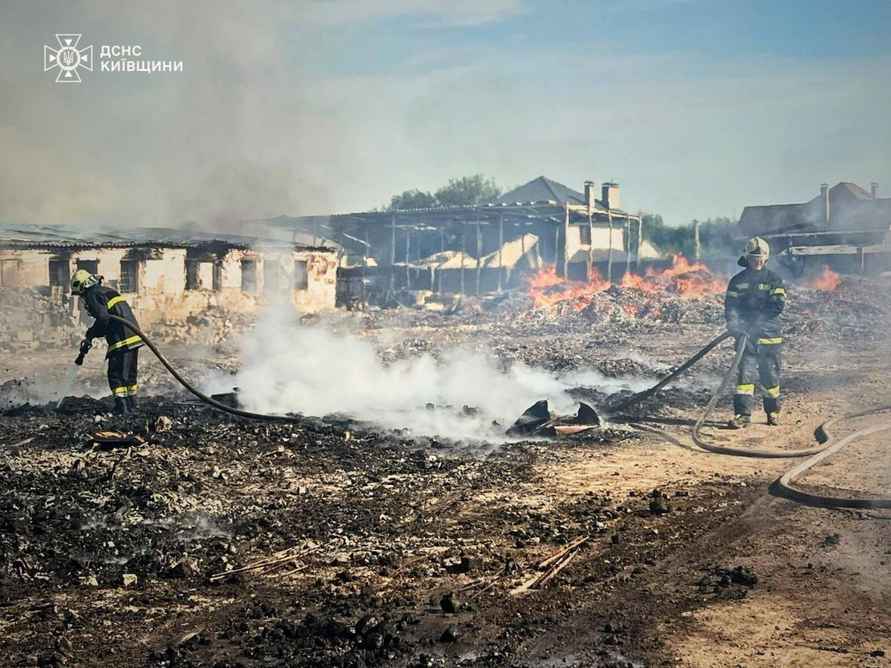 Новый антирекорд? ВСУ заявили об атаке 741 беспилотников и ракет за ночь