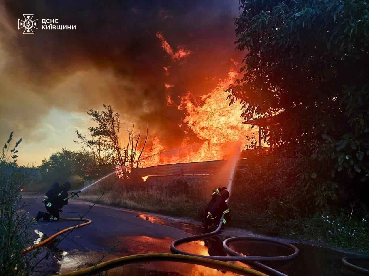 Новый антирекорд? ВСУ заявили об атаке 741 беспилотников и ракет за ночь