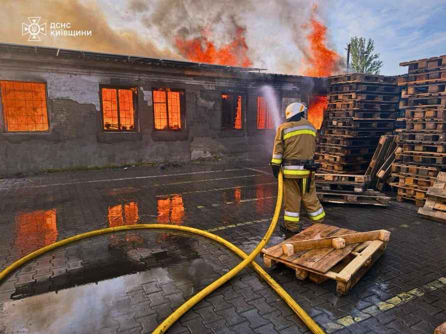 Новый антирекорд? ВСУ заявили об атаке 741 беспилотников и ракет за ночь