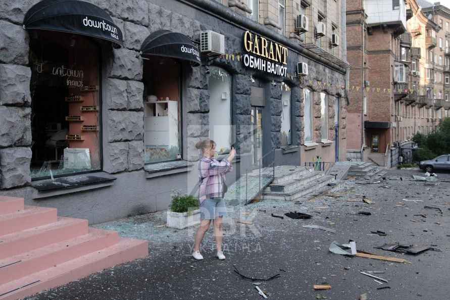 Киев в дыму от пожаров после массированной ночной атаки – есть жертвы и пострадавшие